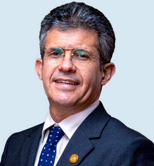 Dr. Joaquín Barnoya Pérez